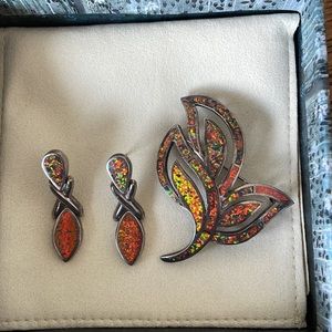 Vintage brooch and earring set.